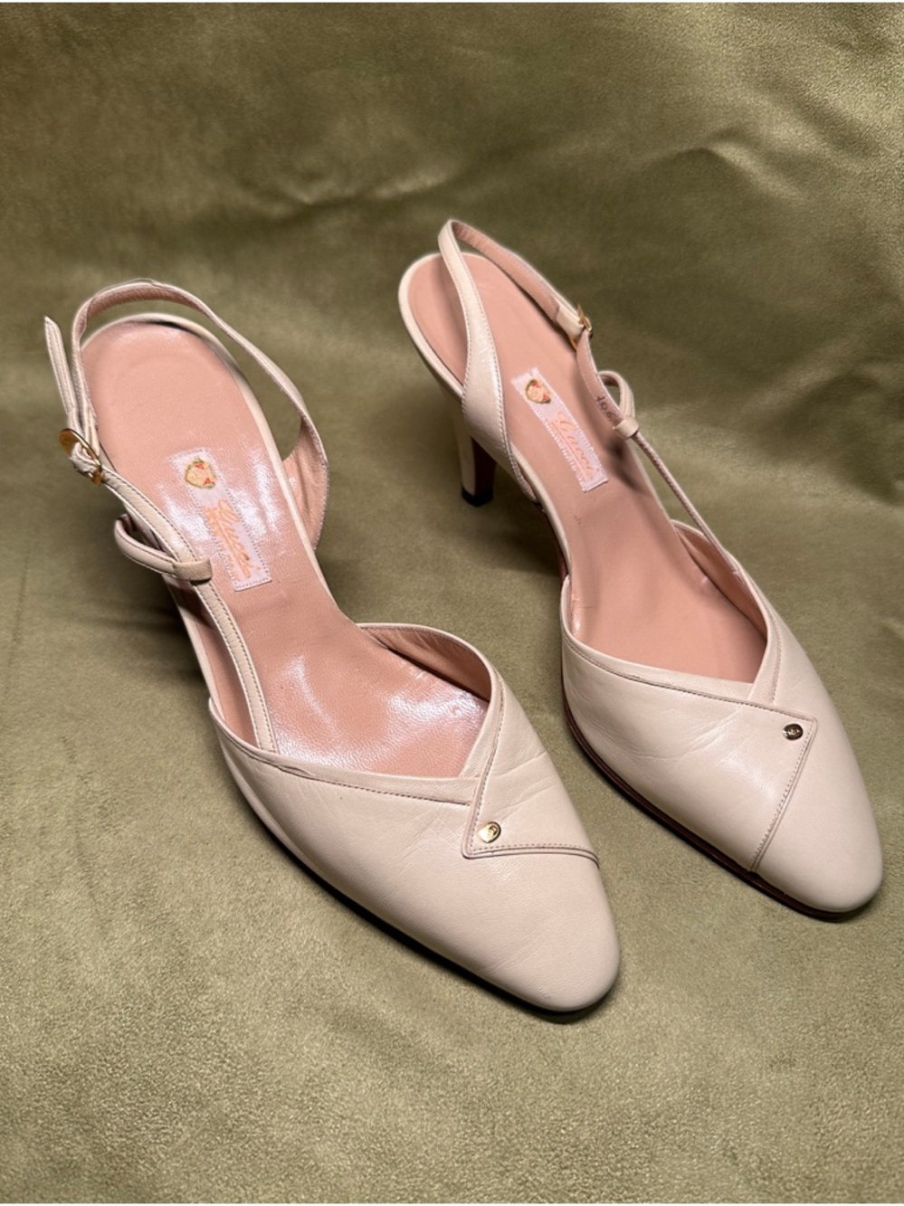Vintage Gucci Beige Slingback Heels